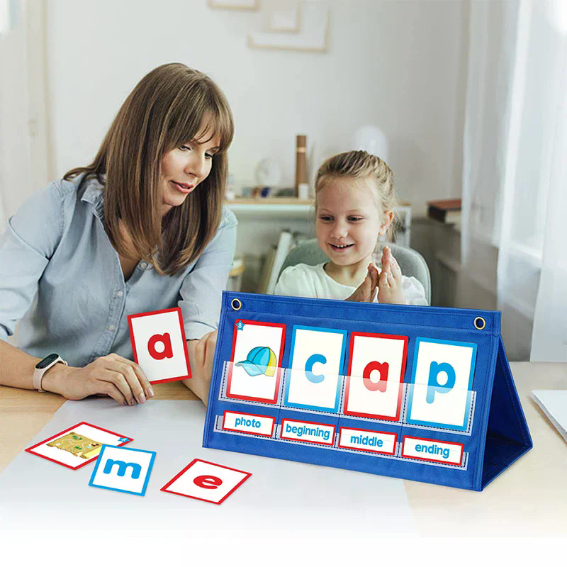 Word Building Desktop Tent Car - Phonics Card Game recensione e prezzo