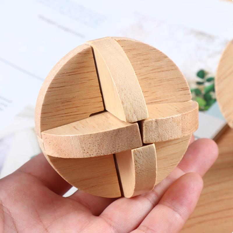 Classic Lu Ban ball Wooden Bra - Kids Education Fun recensione e prezzo